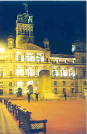 Glasgow city hall at night